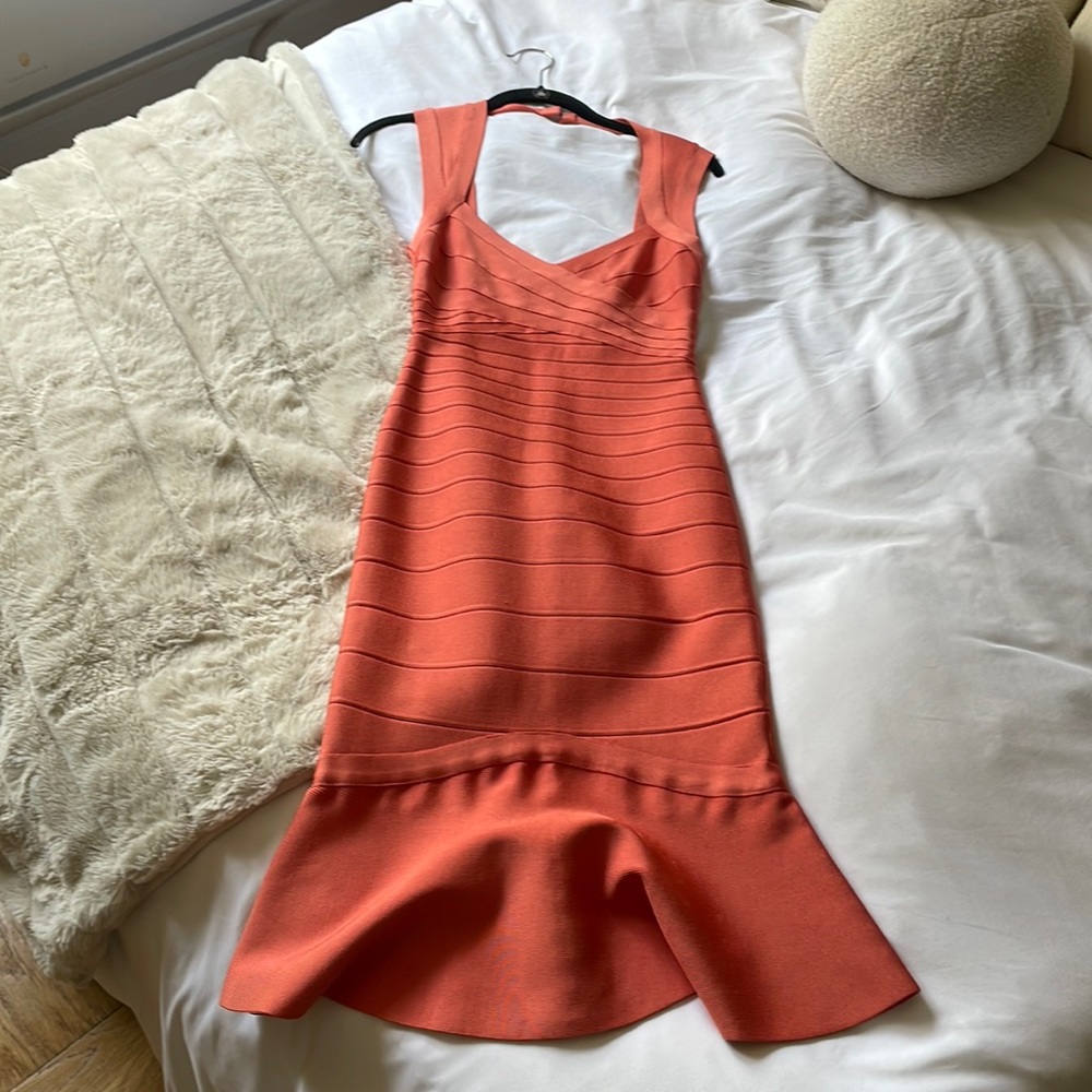WORN ONCE Herve Leger Salmon Bodycon Dress Size Small